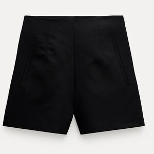 Zara- DOUBLE FABRIC SHORTS WITH A HIGH WAIST